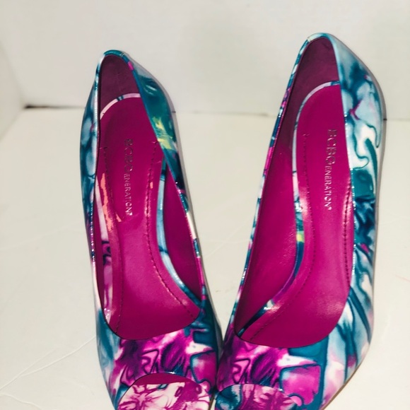 BCBGeneration Ariel Blue & Pink Tie Dye Heels - Picture 5 of 8